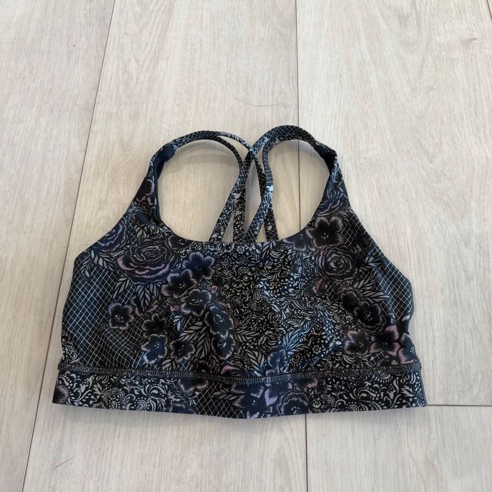 Lululemon women’s sports bra size 6